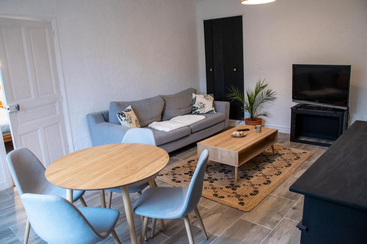 Renove Avec Piscine Au Coeur De Holiday home *